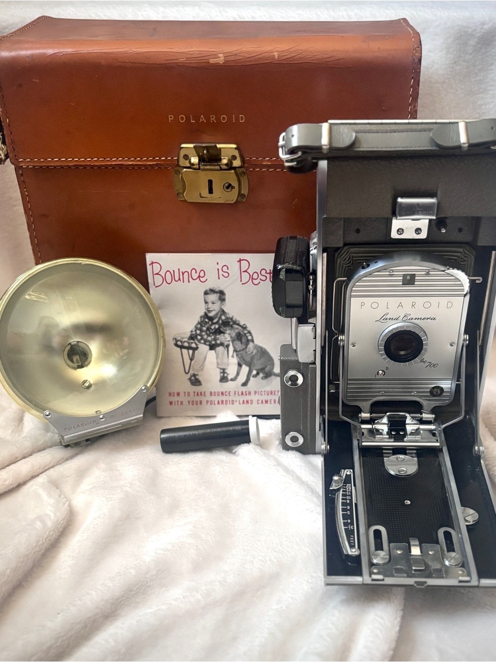 Vintage Polaroid Land Camera 700 Untested Bundle w Case Key Flash